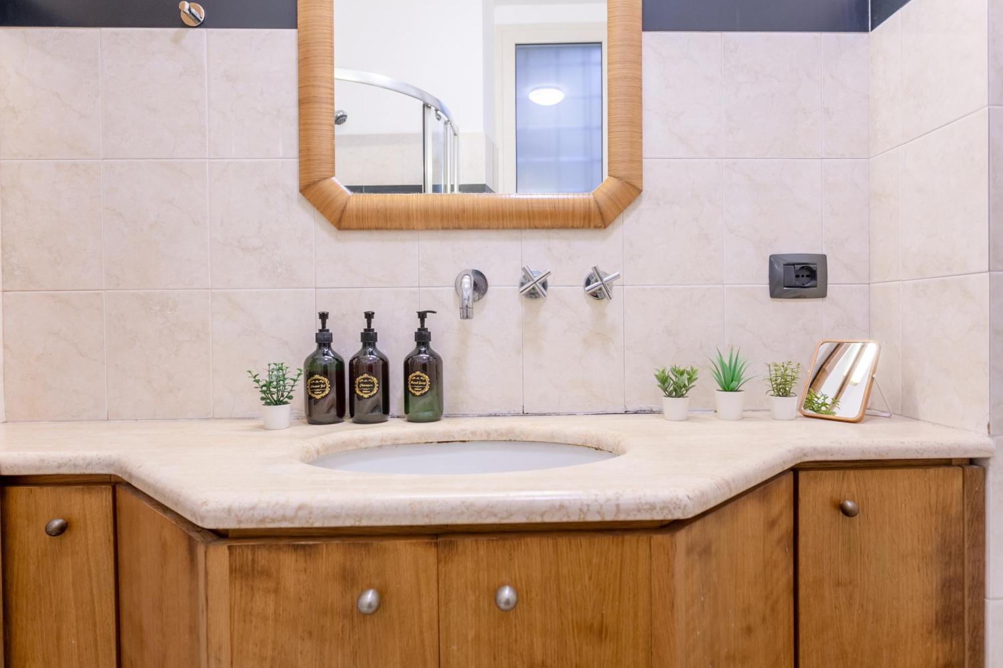 Holiday Homes Rome - Green Apartment S Camillo - Near Trastevere Exteriör bild